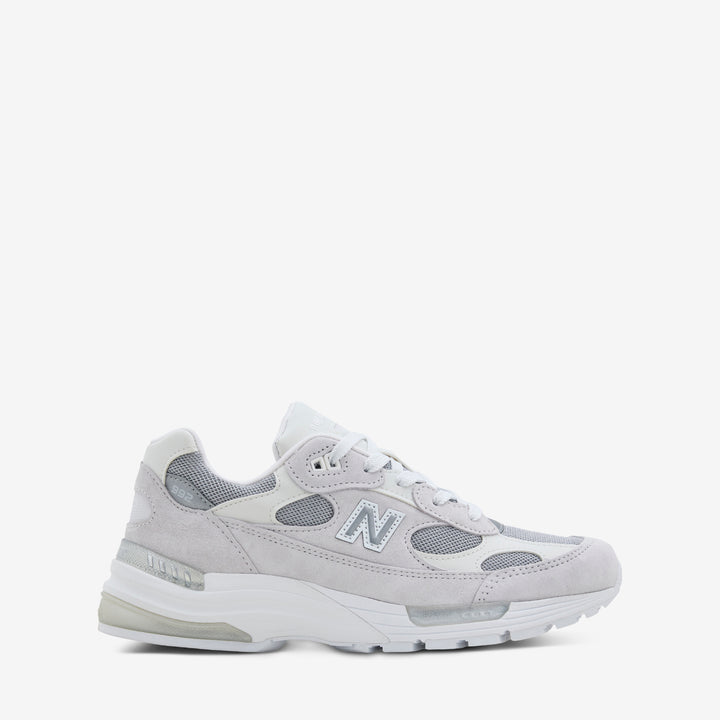 U992NC White | Reflection | Silver Metallic