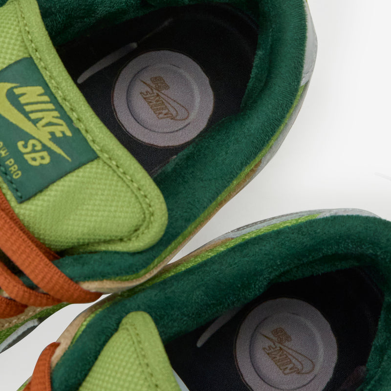 Dunk Low Pro Sesame | Metallic Silver | Pear | Fir Footwear