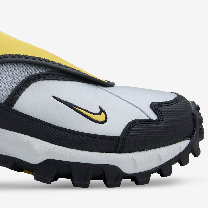 ACG Phassad Black | Yellow Zest | Metallic Silver Footwear