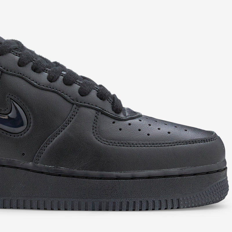 Air Force 1 Low Retro Black Black Black Above The Clouds