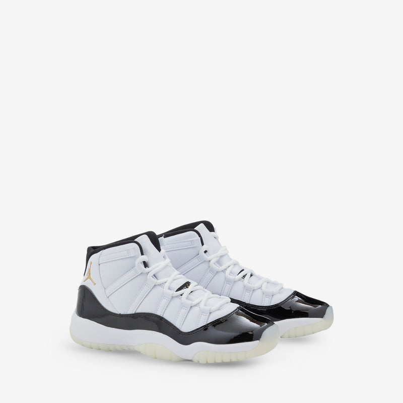 Black and gold jordans grade top school