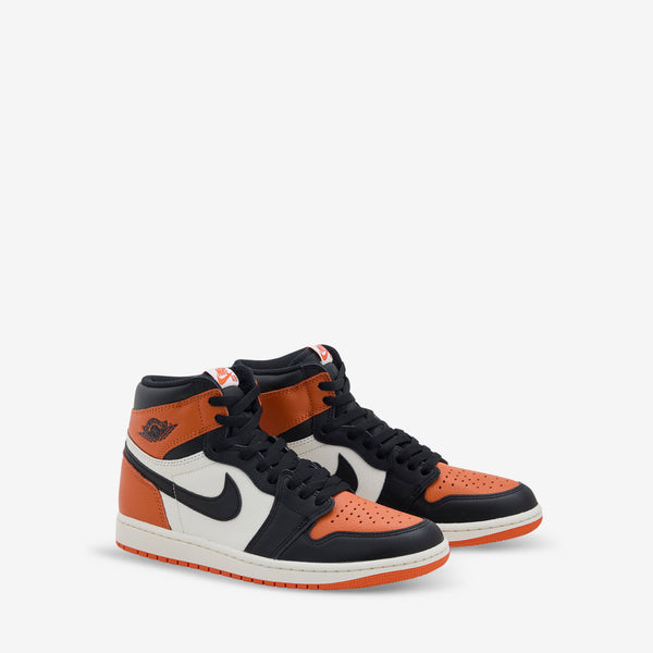 Grade School Air Jordan 1 Retro High OG Black | Sail | Starfish Footwear