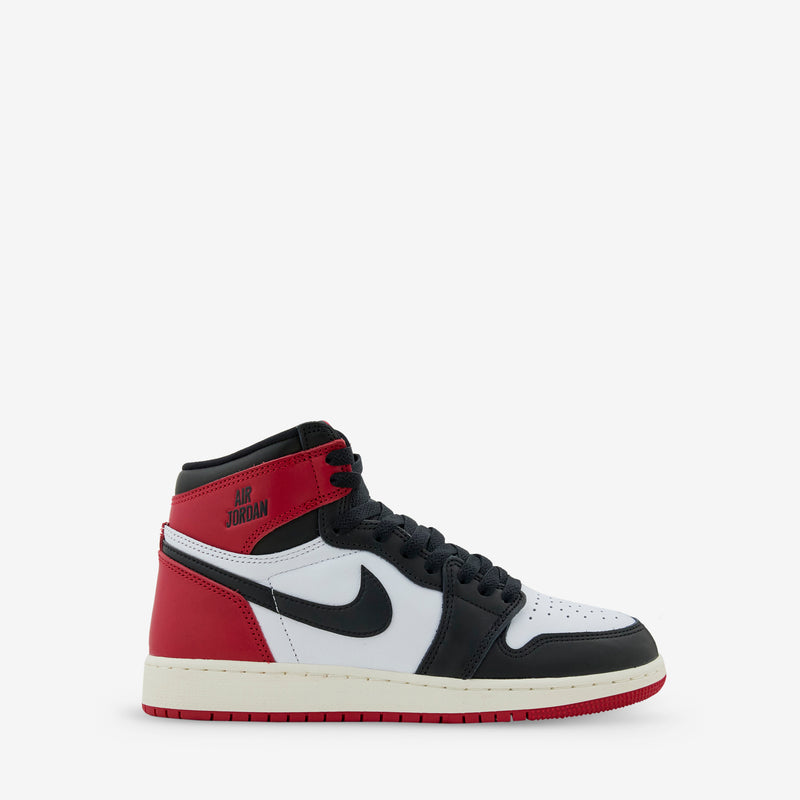 Grade School Air Jordan 1 Retro High OG 'Black Toe' White | Black | Varsity Red | Sail Footwear
