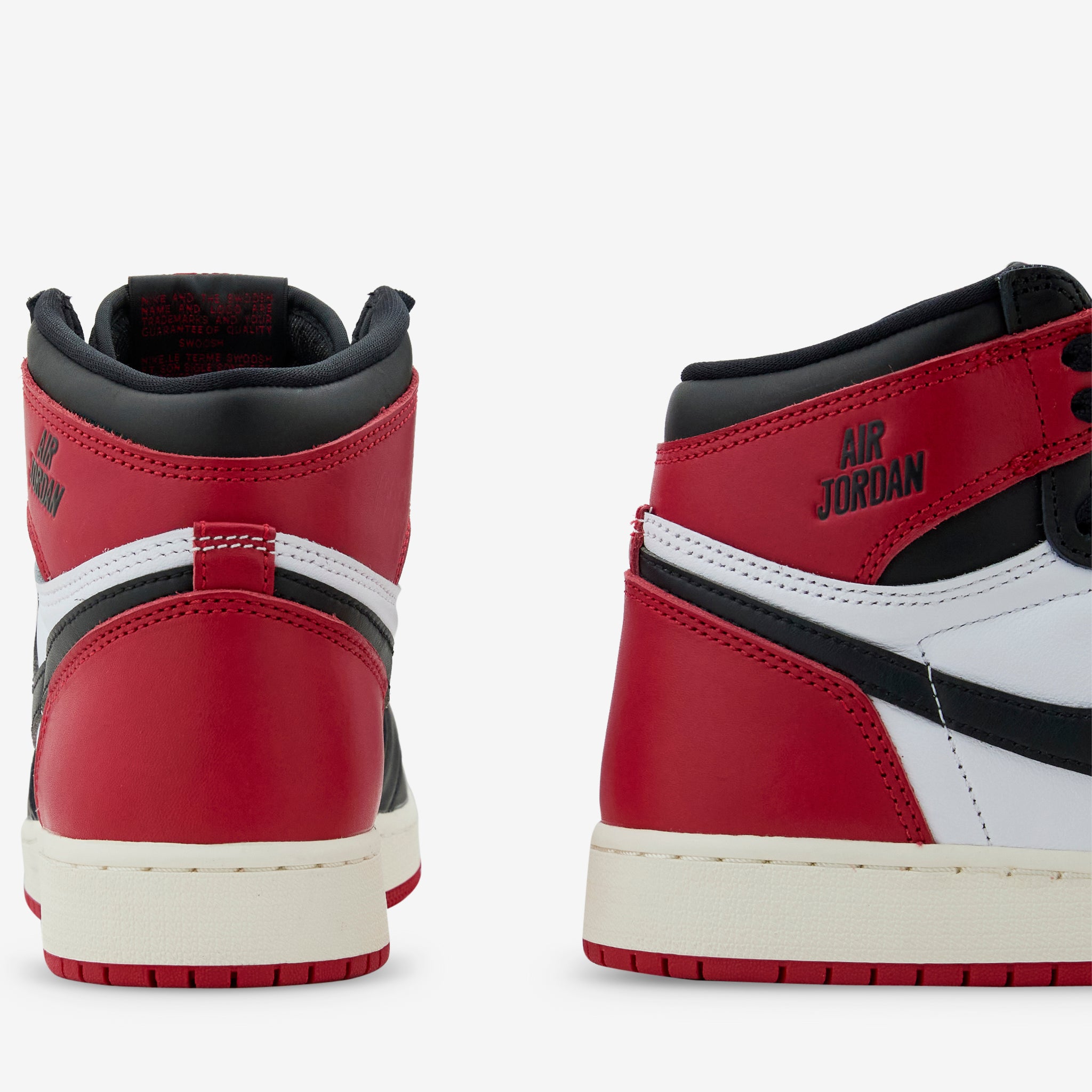 Grade School Air Jordan 1 Retro High OG 