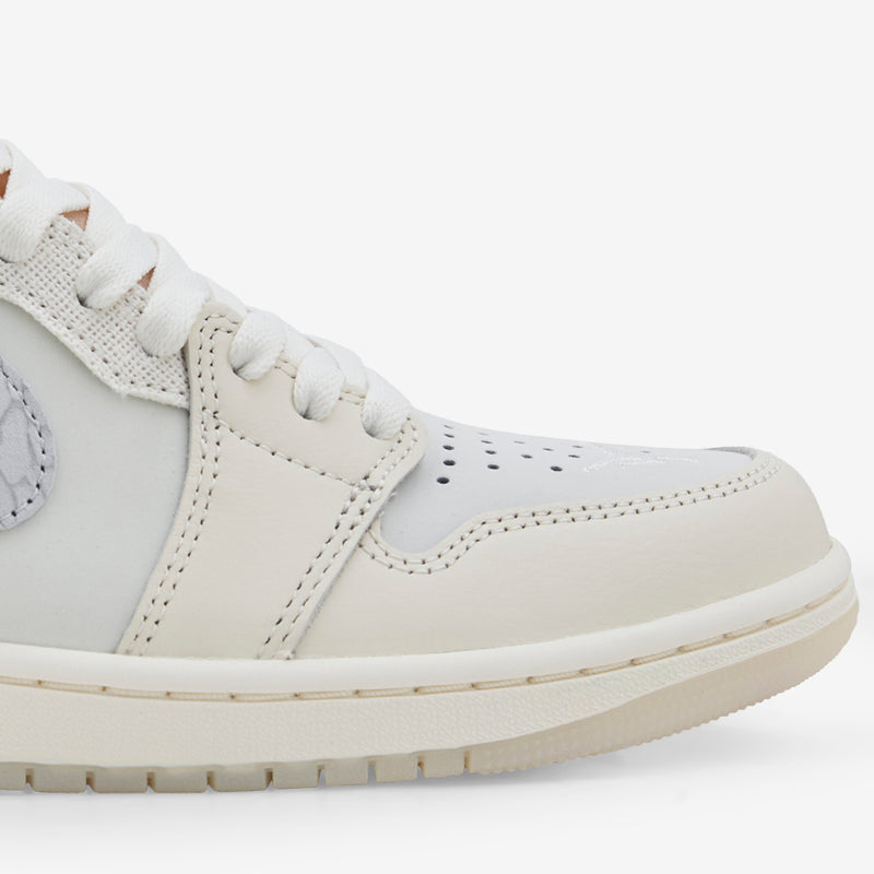 Air Jordan 1 Retro High OG Sail | University Red | Pale Ivory Footwear