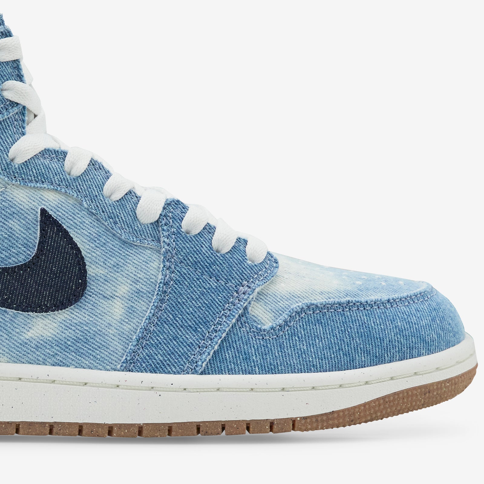Air Jordan 1 Retro High Summit White Obsidian Summit White Above The Clouds