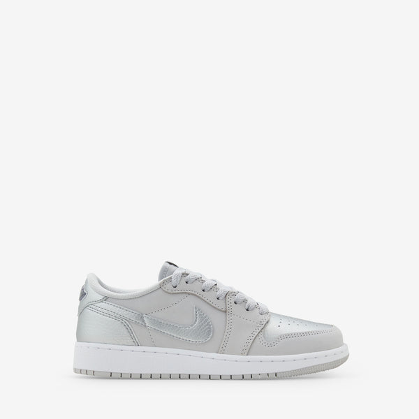 Grade School Air Jordan 1 Low OG Neutral Grey | Metallic Silver | White Footwear