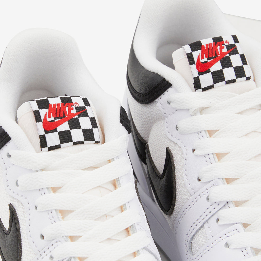 Attack White | Black | White Footwear