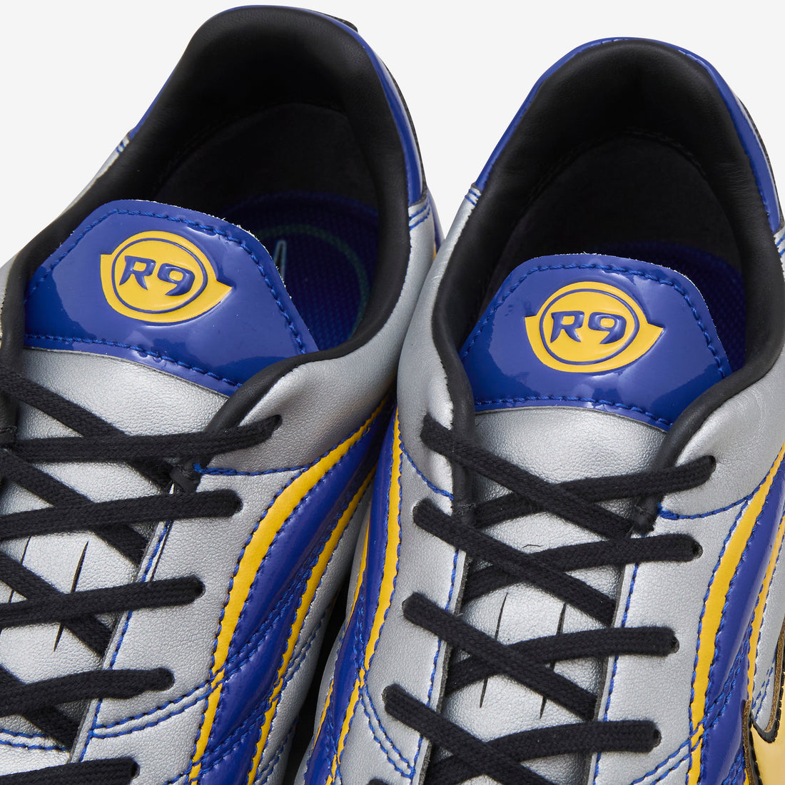 Cryoshot Mercurial Vapor R9 OG Varsity Royal | Varsity Maize Footwear