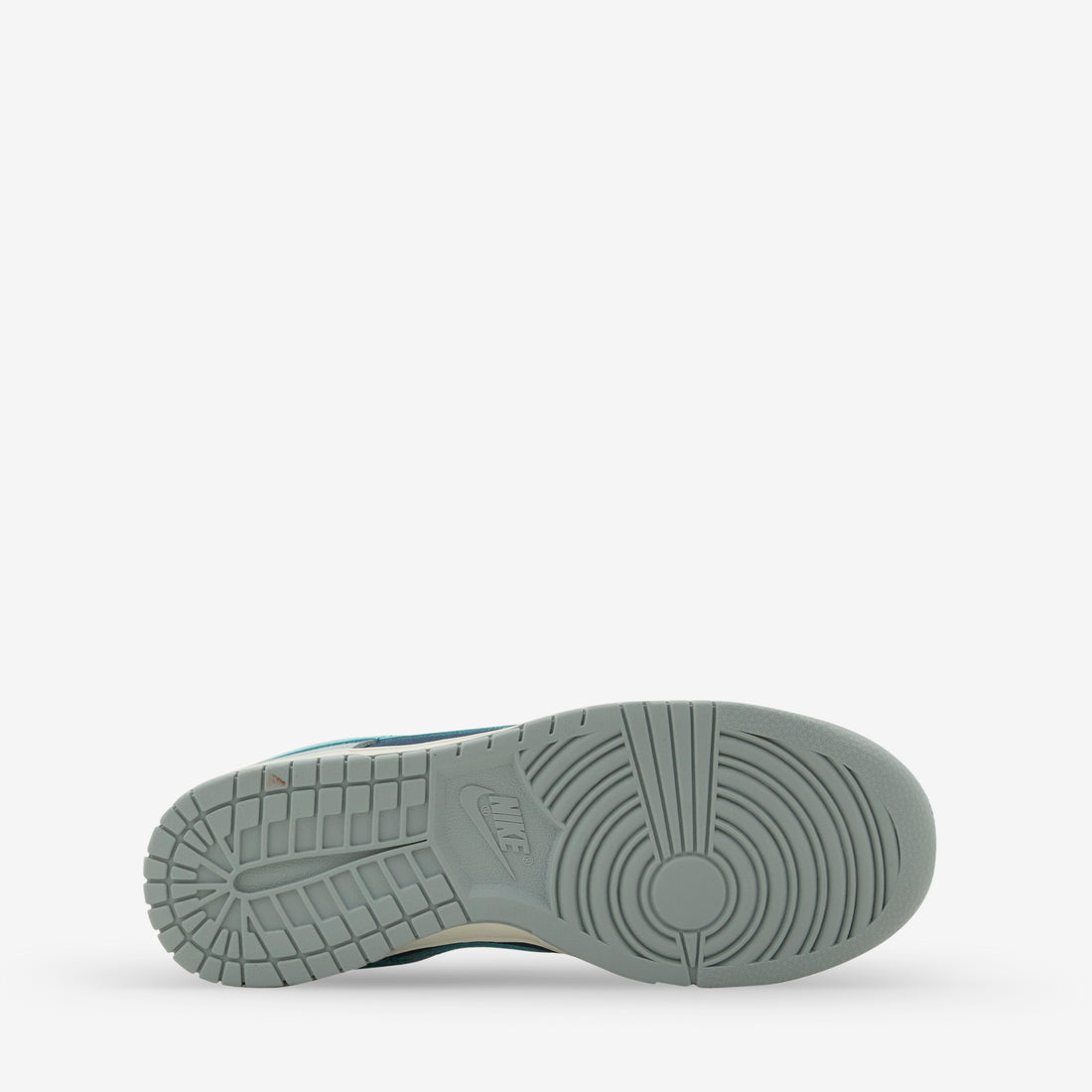 Dunk Low Retro Premium Light Pumice | Green Frost | Dark Obsidian Footwear