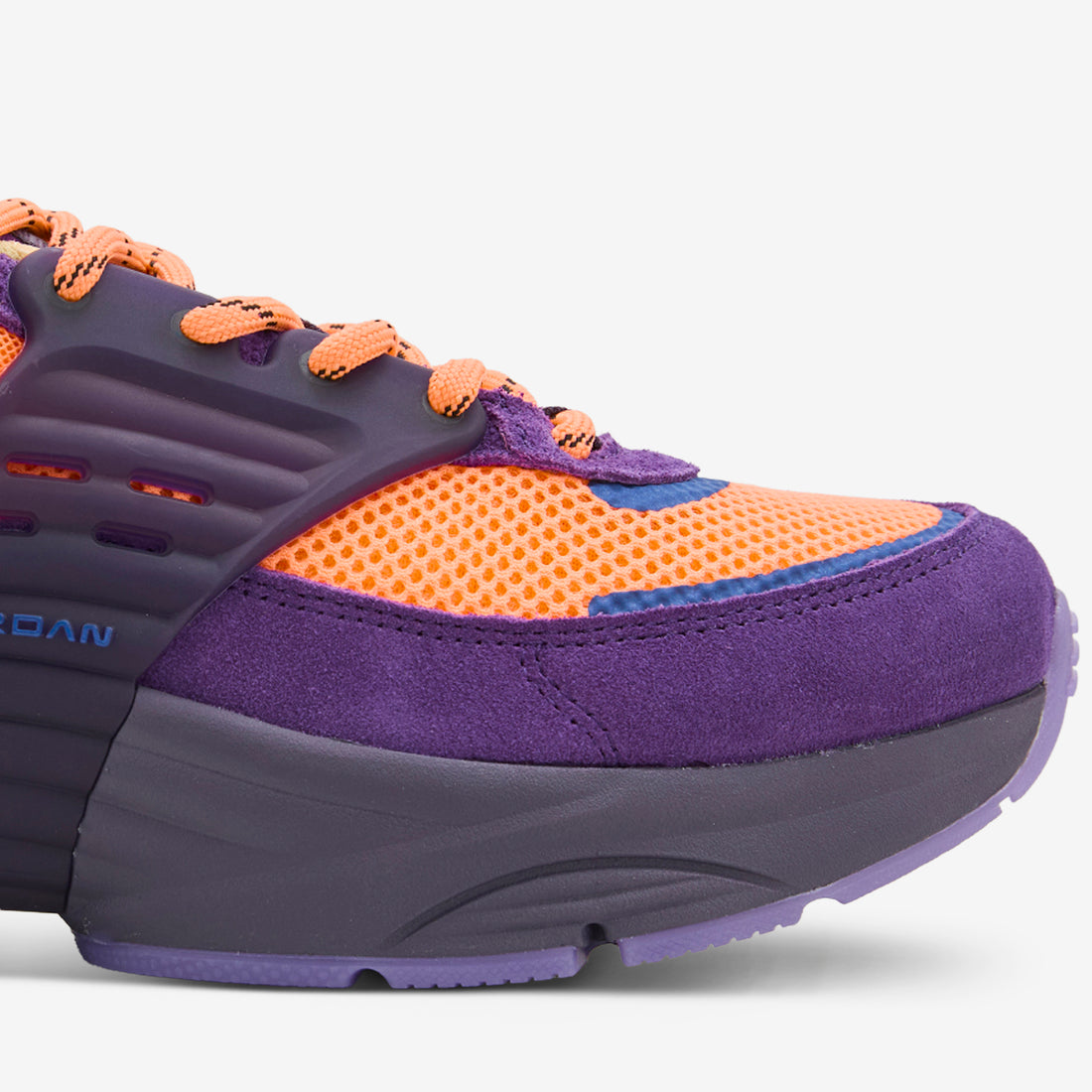 Jordan Trunner O/S SP Bright Mango | Black | Eggplant | Melon Tint Footwear