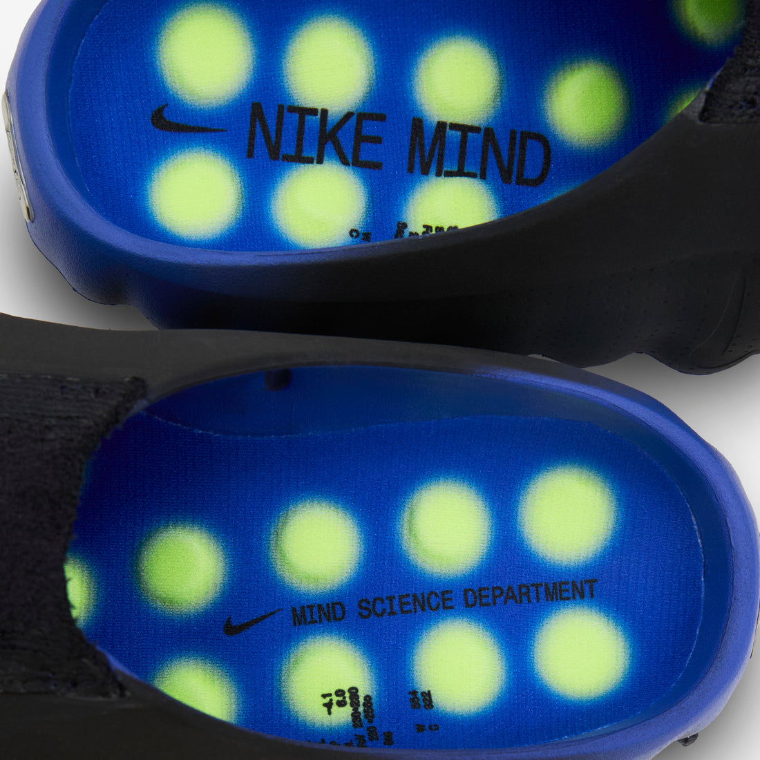 Mind 001 FK Hyper Royal | Volt | Black Footwear