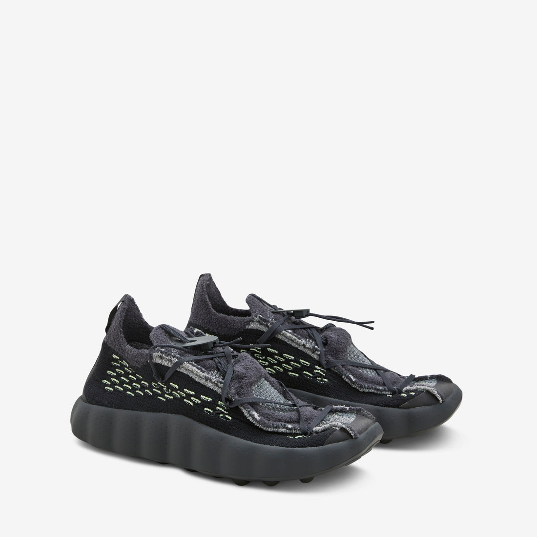 Mind 002 Flyknit Black | Dark Smoke Grey | Anthracite Footwear