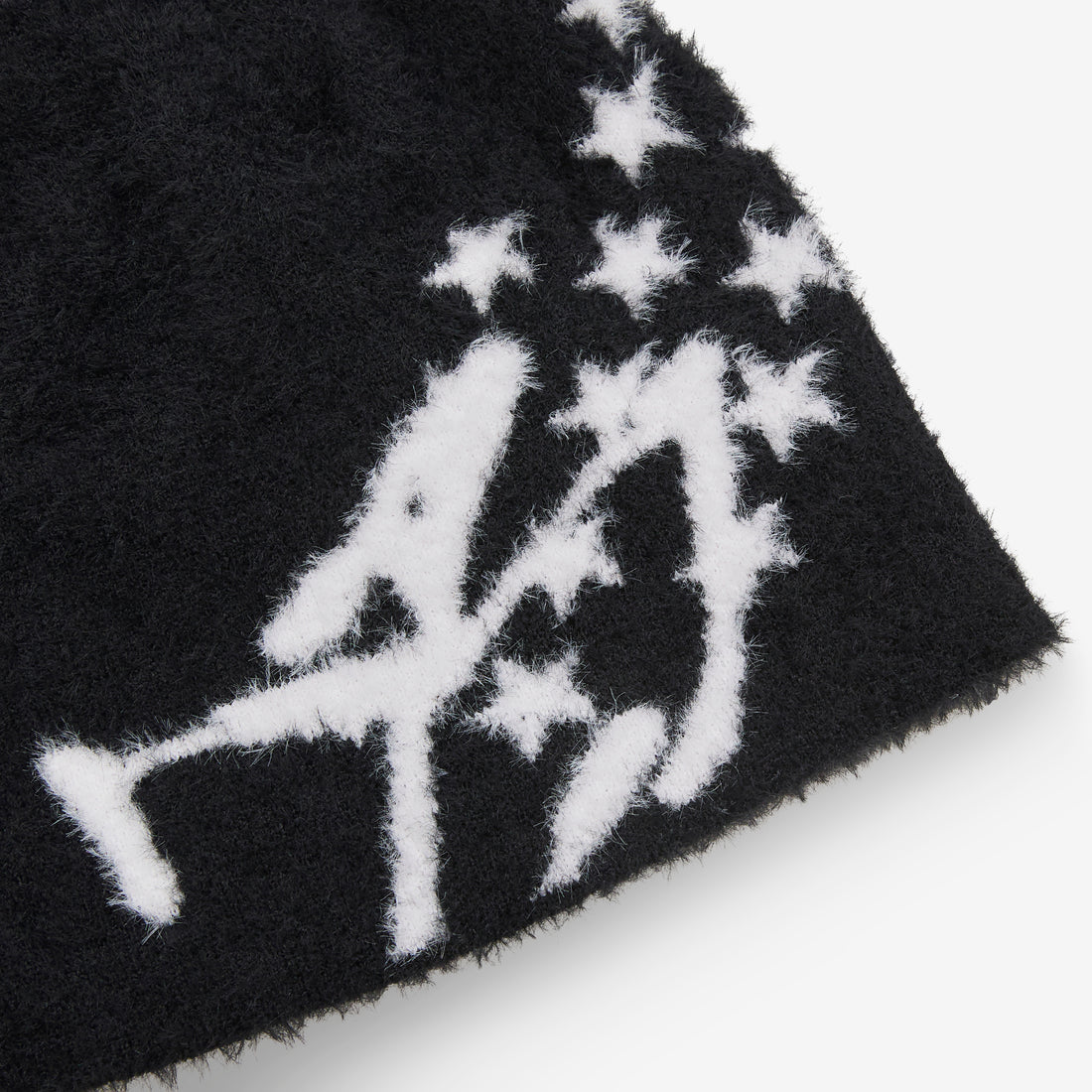 Peak Beanie Black | White Headwear