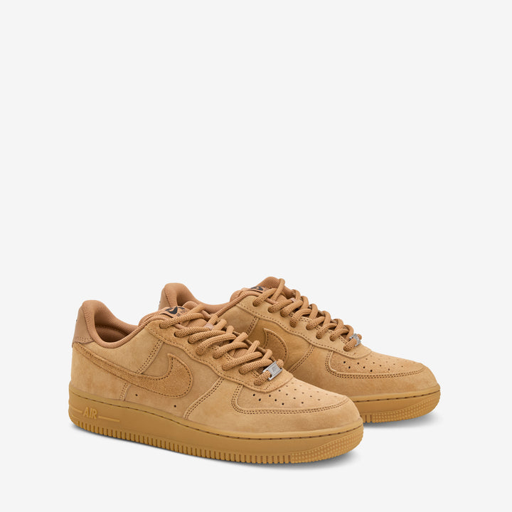 SB Air Force 1 Flax | Black | Gum Light Brown Front