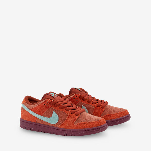 SB Dunk Low Pro PRM Mystic Red | Emerald Rise | Rugged Orange