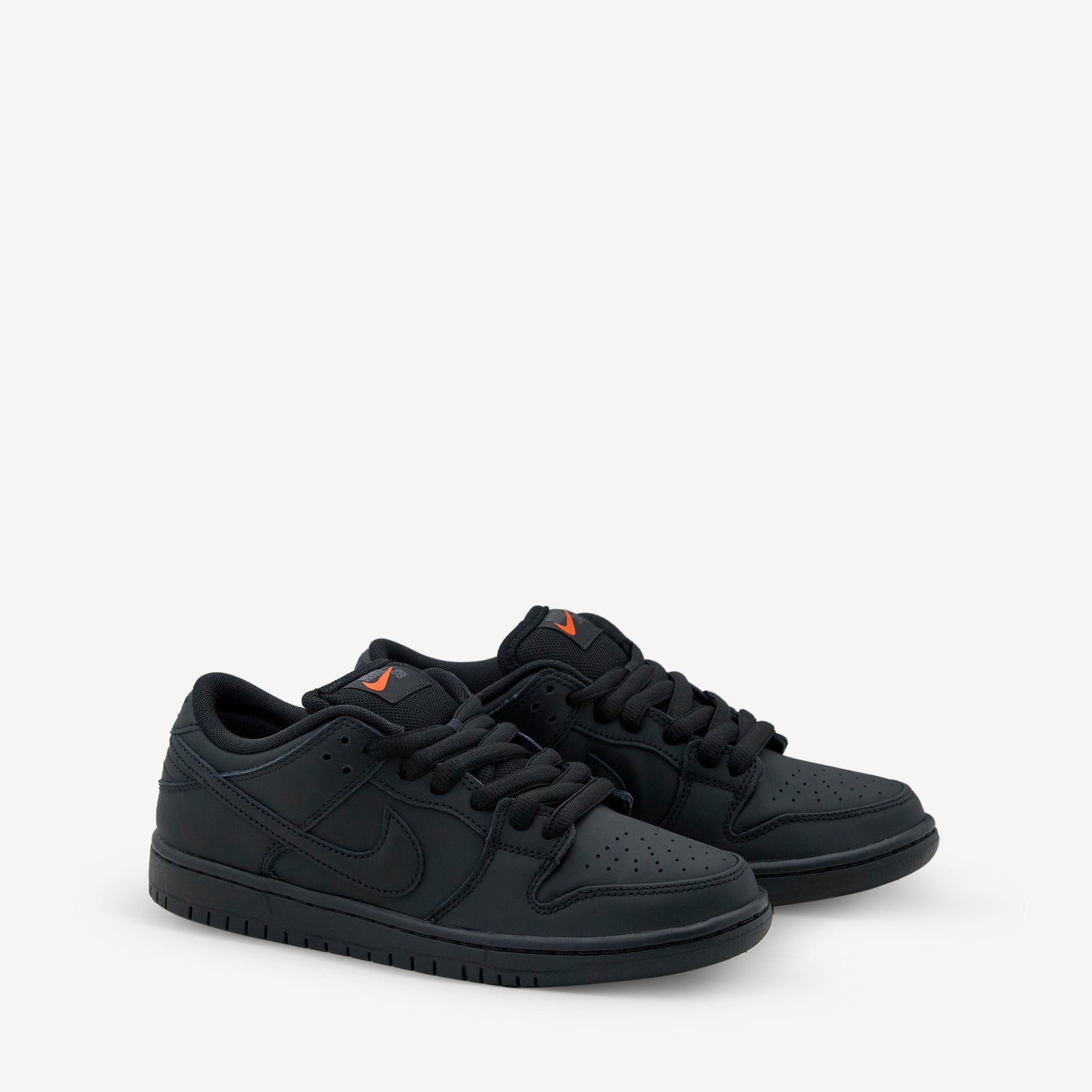 Dunk Low Pro Black | Black | Black – Above The Clouds