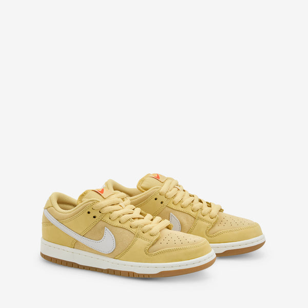 SB Dunk Low Pro Saturn Gold | Saturn Gold | Solar Flare | Sail