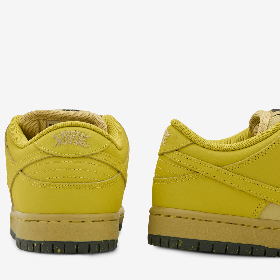 SB Dunk Low Pro Saffron Quartz | Saffron Quartz | Pear Footwear