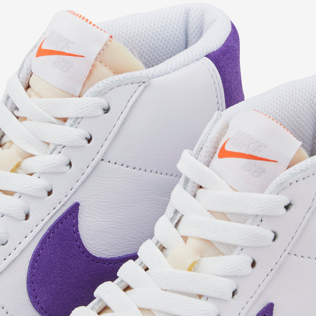 SB Zoom Blazer Mid White | Court Purple | White | Gum Light Brown Footwear