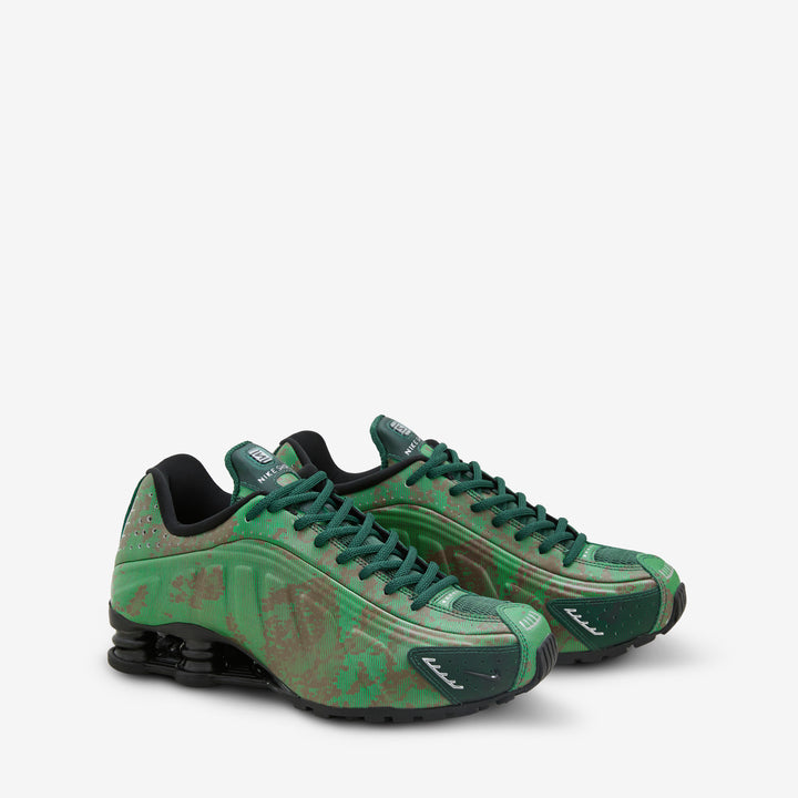 Shox R4 SP Noble Green | Black | Team Kelly Green Front