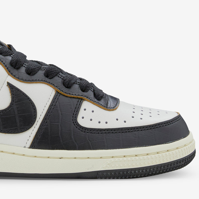 Terminator Low PRM Phantom | Black | Coconut Milk | Desert Ochre Footwear