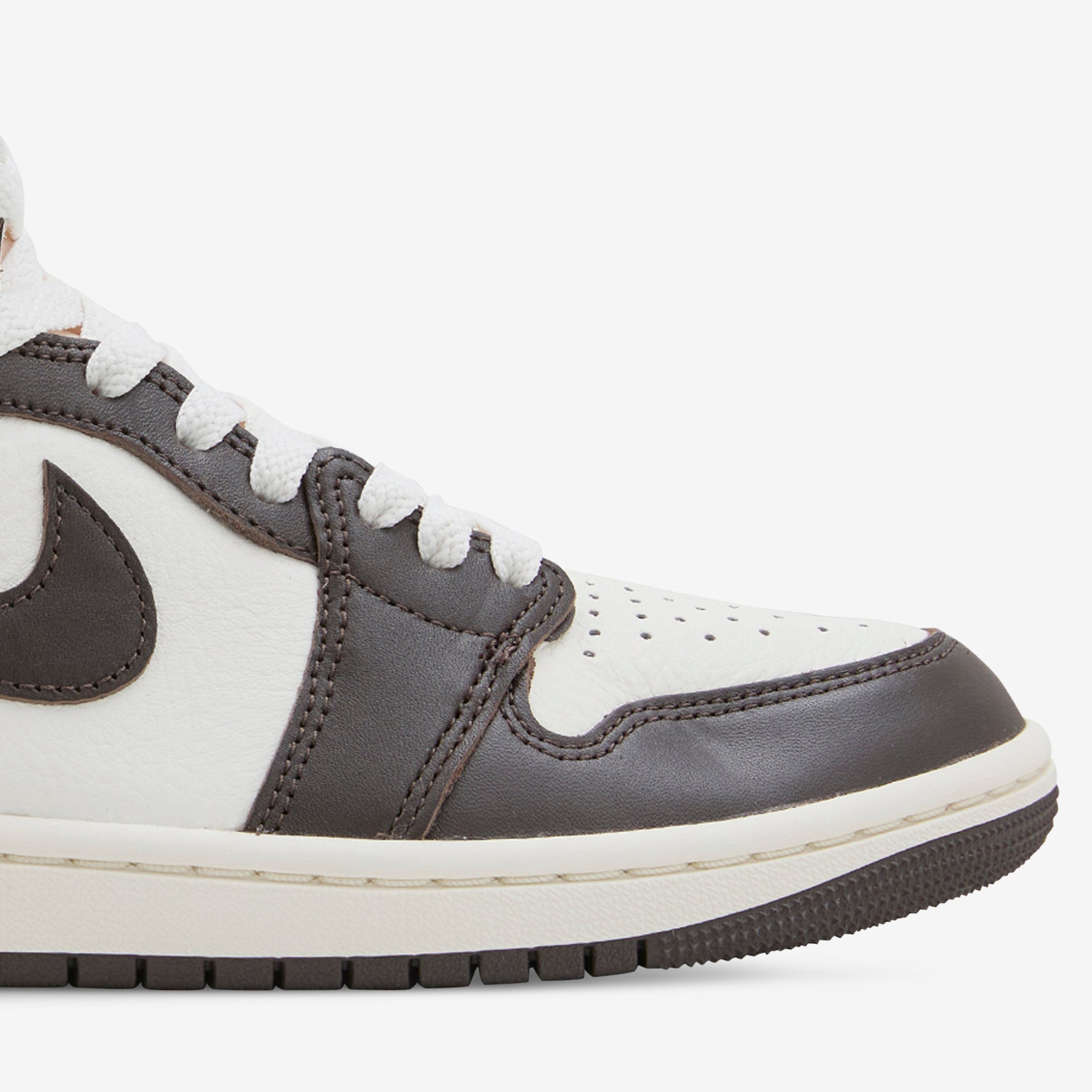 Women's Air Jordan 1 Retro High OG Baroque Brown | Sail | Light