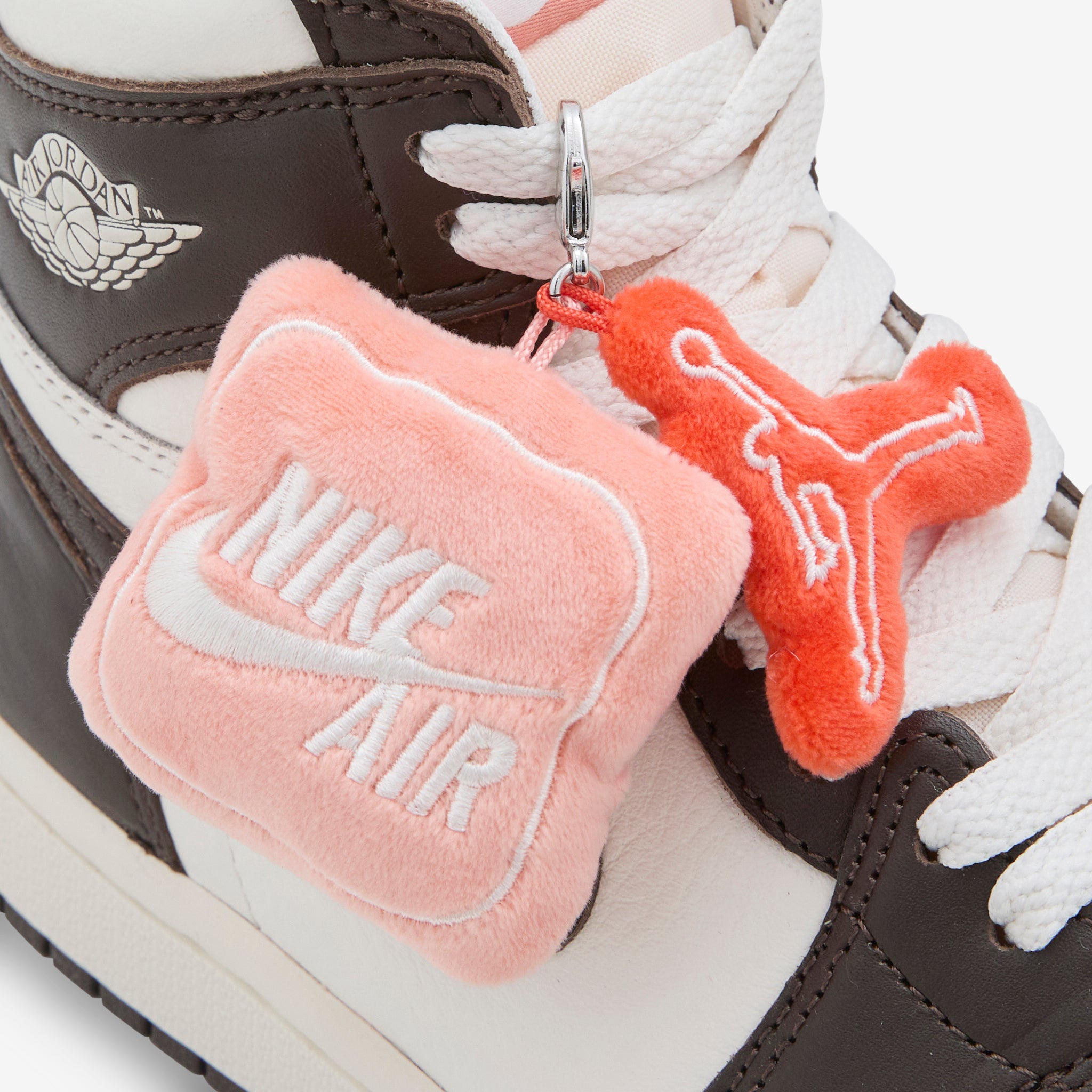 Women's Air Jordan 1 Retro High OG Baroque Brown | Sail | Light