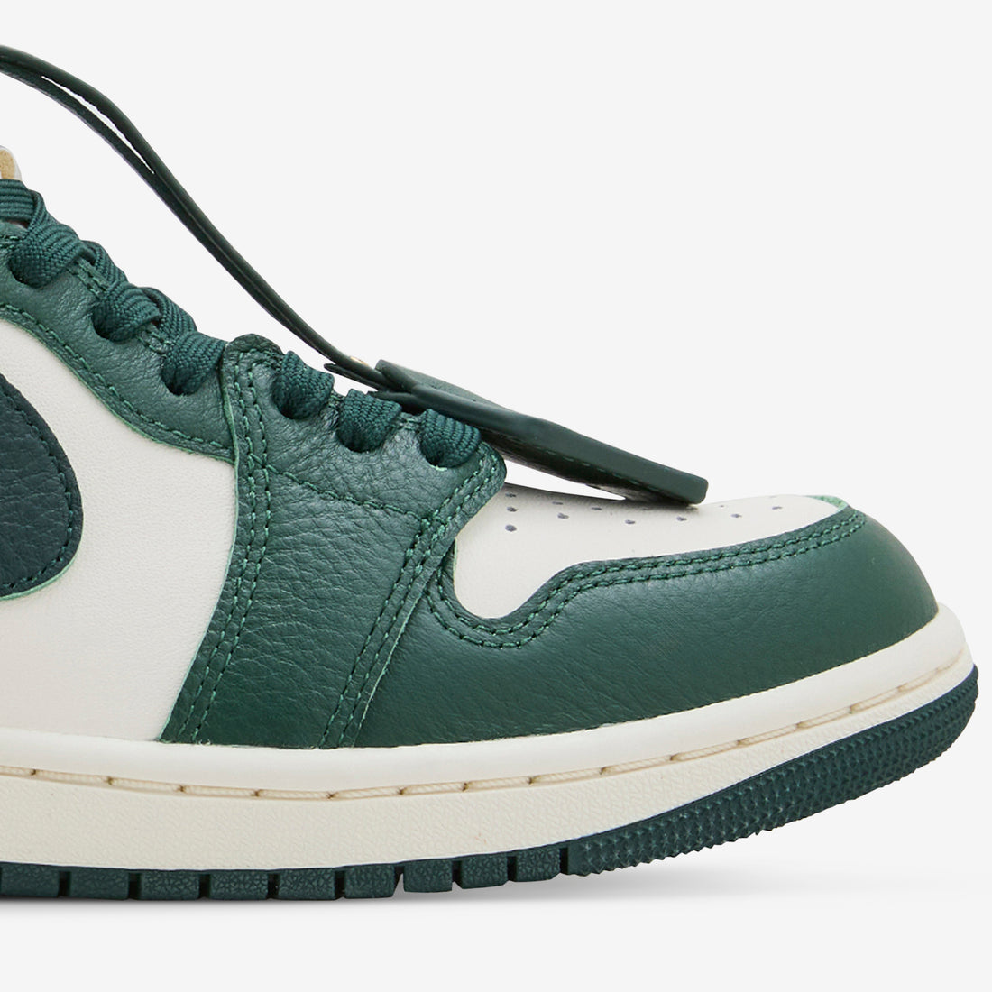 Women's Air Jordan 1 Retro High OG Pale Ivory | Pro Green | Fir | Coconut Milk Footwear