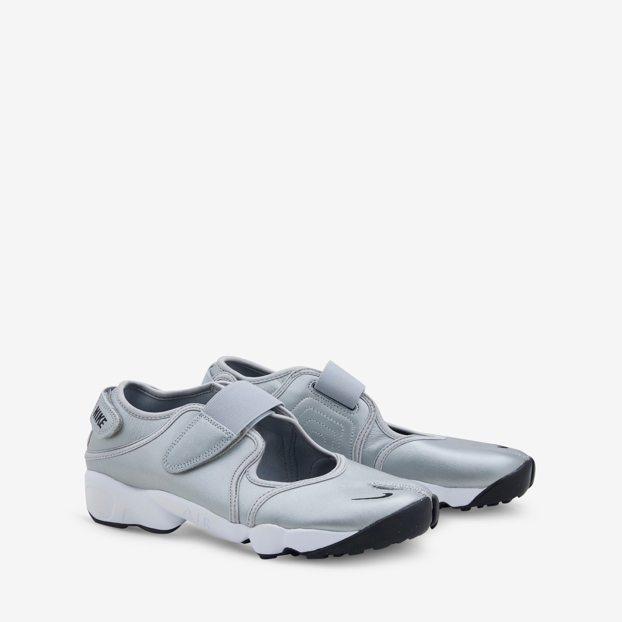 ◆正規品◆NIKE AIR RIFT LEATHER LLIC SILVER(W)◆関税込◆ Women's Air Rift Leather 'Metallic Silver and Black' (IH3656