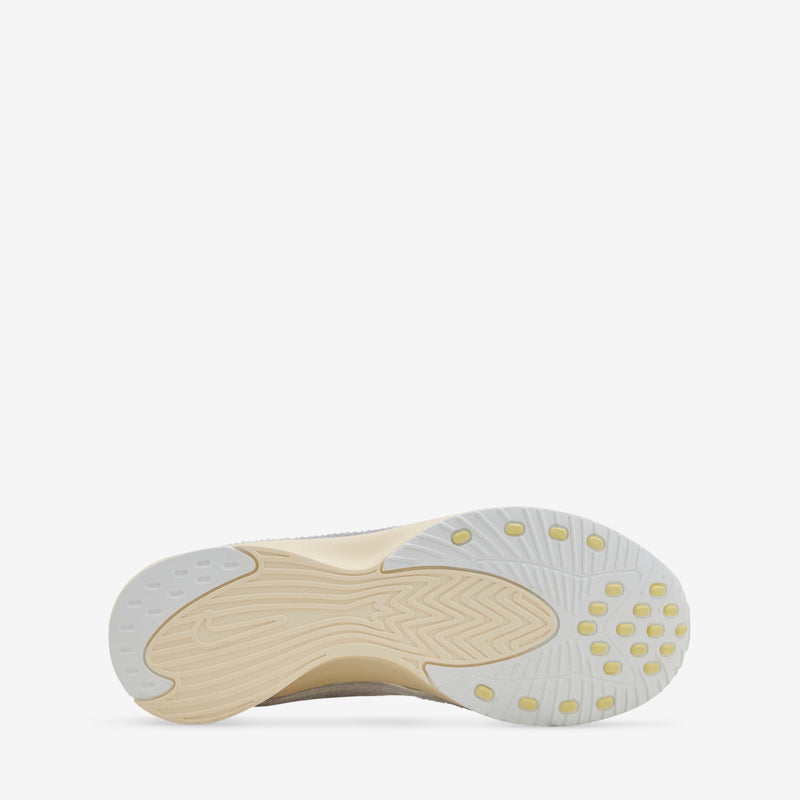 Women's Air Superfly LX Sail | Muslin | Soft Yellow Footwear