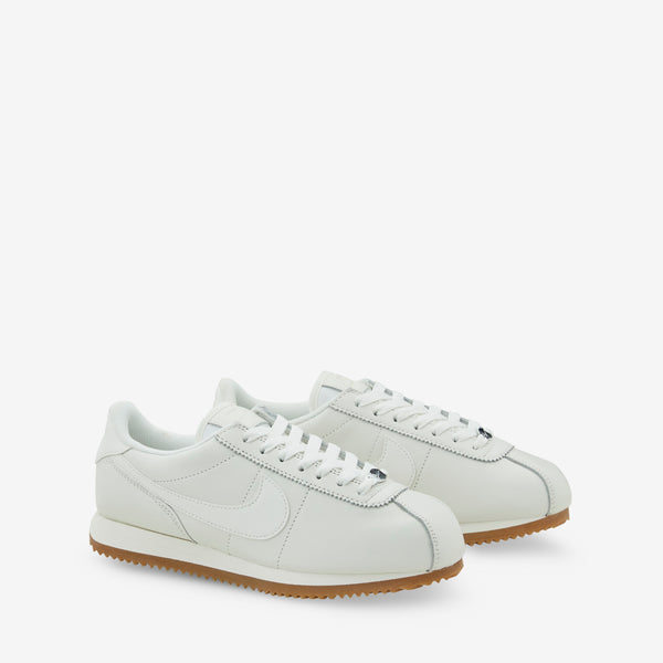 Women's Cortez SE Sail | Coconut Milk | Gum Medium Brown Footwear