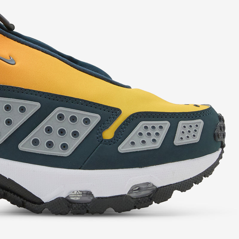 Women's Air Max SNDR Canyon Gold | Deep Ocean | Light Smoke Grey Footwear