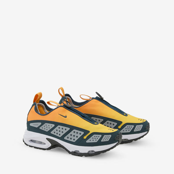 Women's Air Max SNDR Canyon Gold | Deep Ocean | Light Smoke Grey Footwear