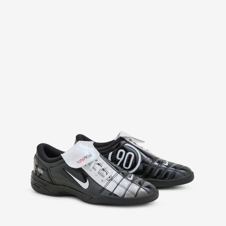 Women's Total 90 SE Black | White | University Red Front