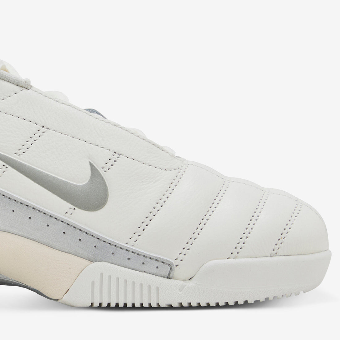 Women's T90 Shox Magia Sail | Metallic Silver | Pale Ivory | Sail Footwear