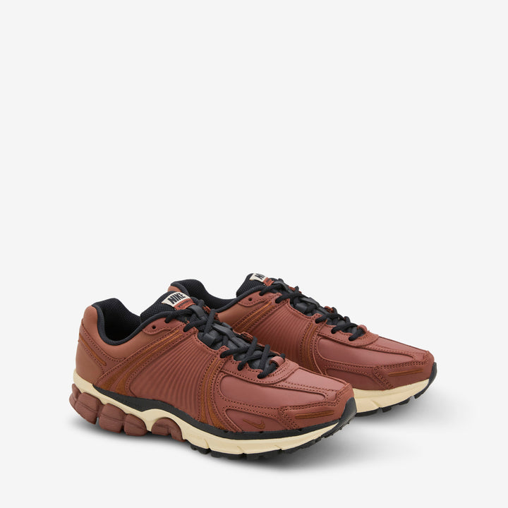 Zoom Vomero 5 Pony | Sail | Dark Russet Front