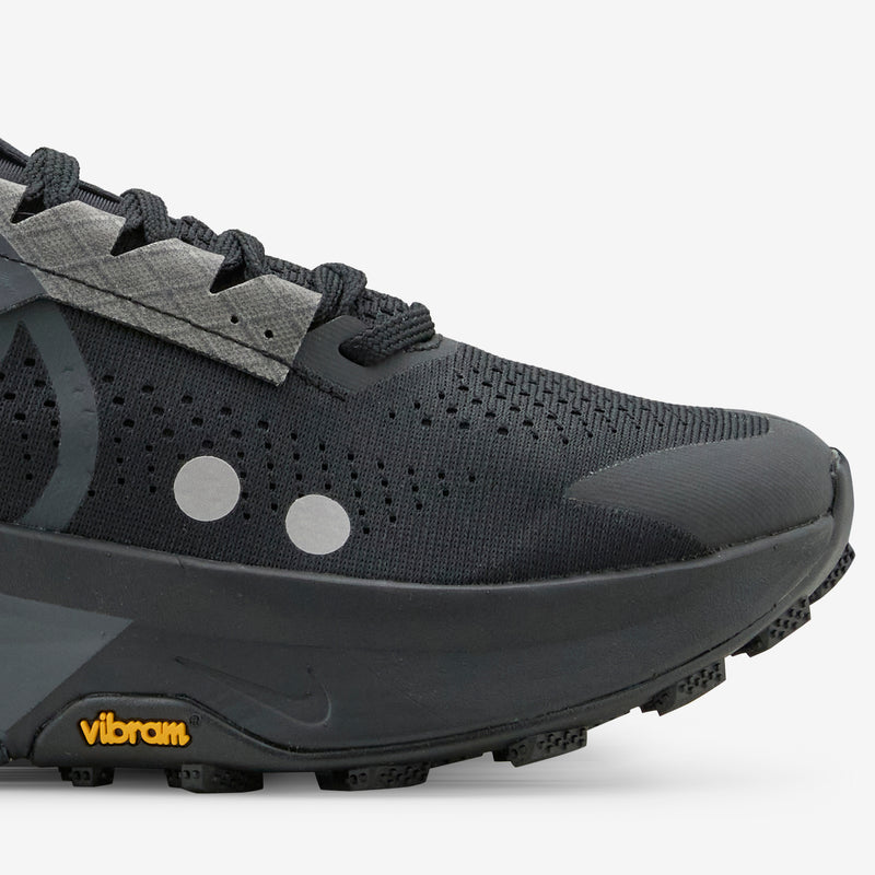 Zegama Trail 2 Black | Anthracite | MTLC Platinum Footwear