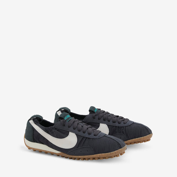 Jacquemus x Women's Moon Shoe SP Off Noir | Cashmere | Gum Light Brown Footwear