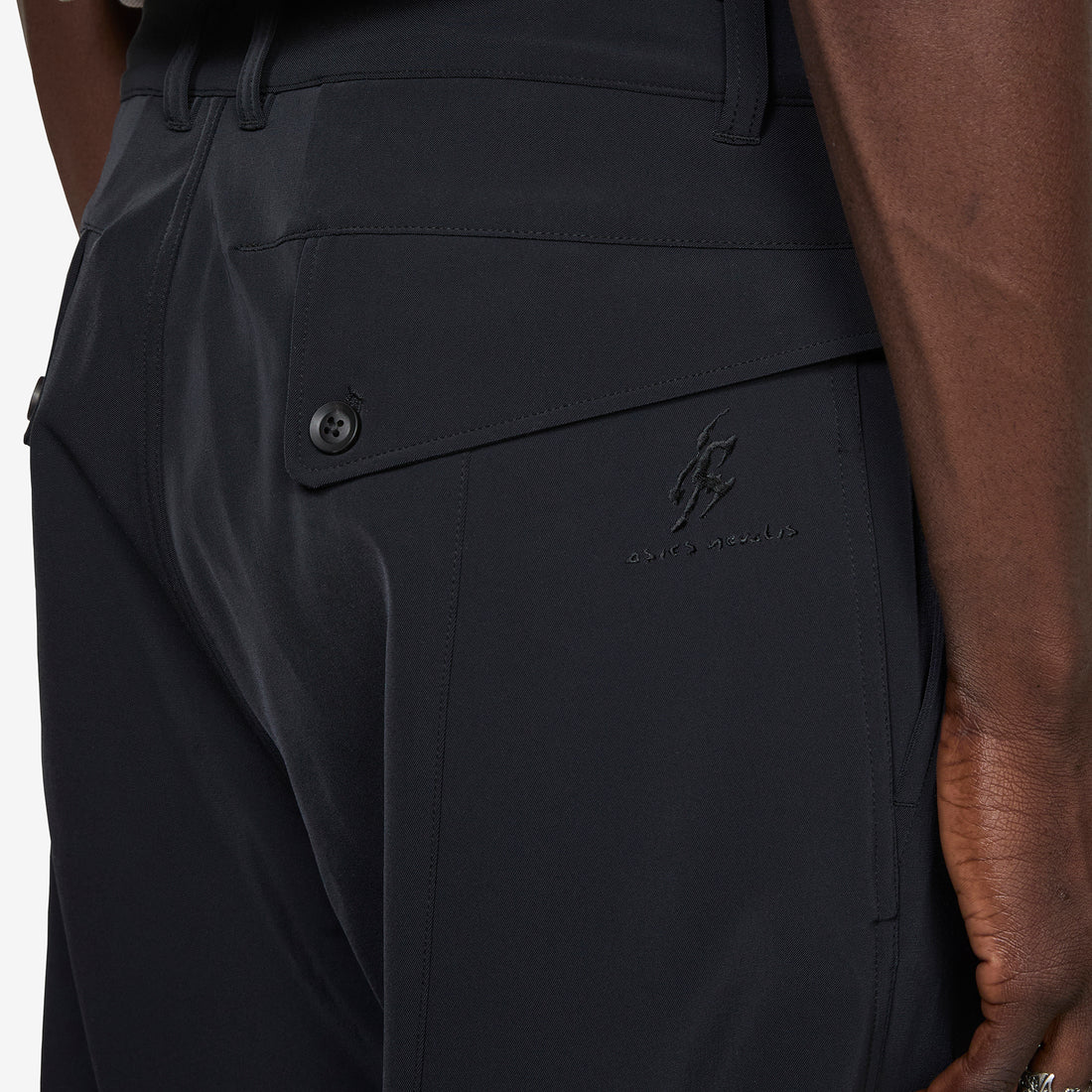 ASICS NOVALIS Mirbelioids Cargo Trousers Black Pants
