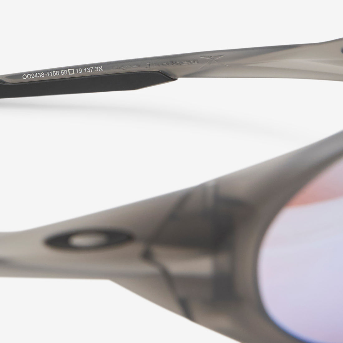 Eye Jacket™ Redux Basecamp Matte Grey Smoke | Prizm Snow Sapphire Eyewear