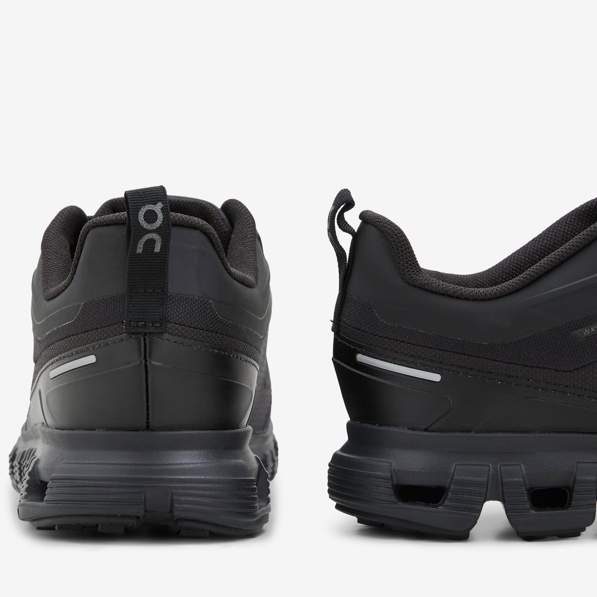 Cloud 6 Geo Waterproof Black | Black – Above The Clouds