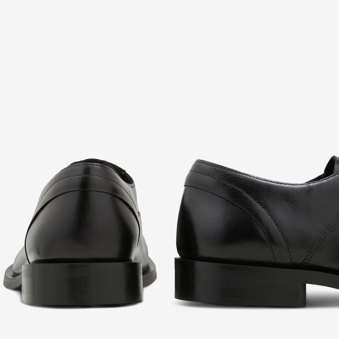 086 Derby Black Glazed Leather Footwear
