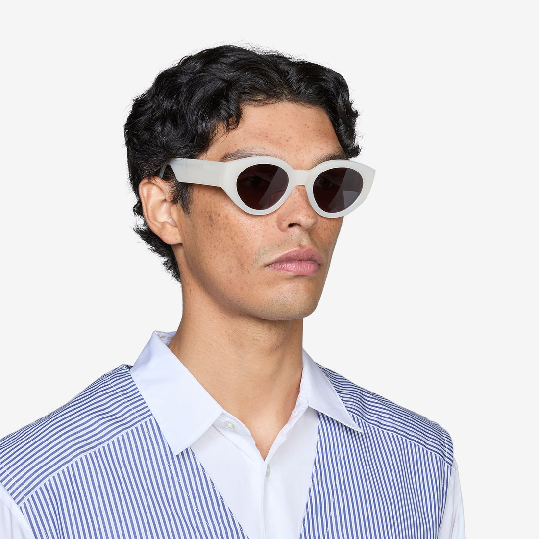 Polly Pearl | Grey Solid Lens Eyewear