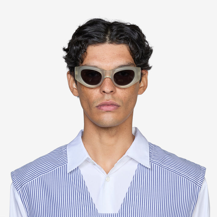 Bro Sunglasses Grey Front