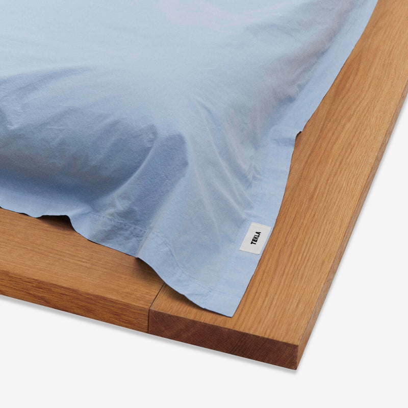 Percale Flat Sheet Morning Blue Lifestyle