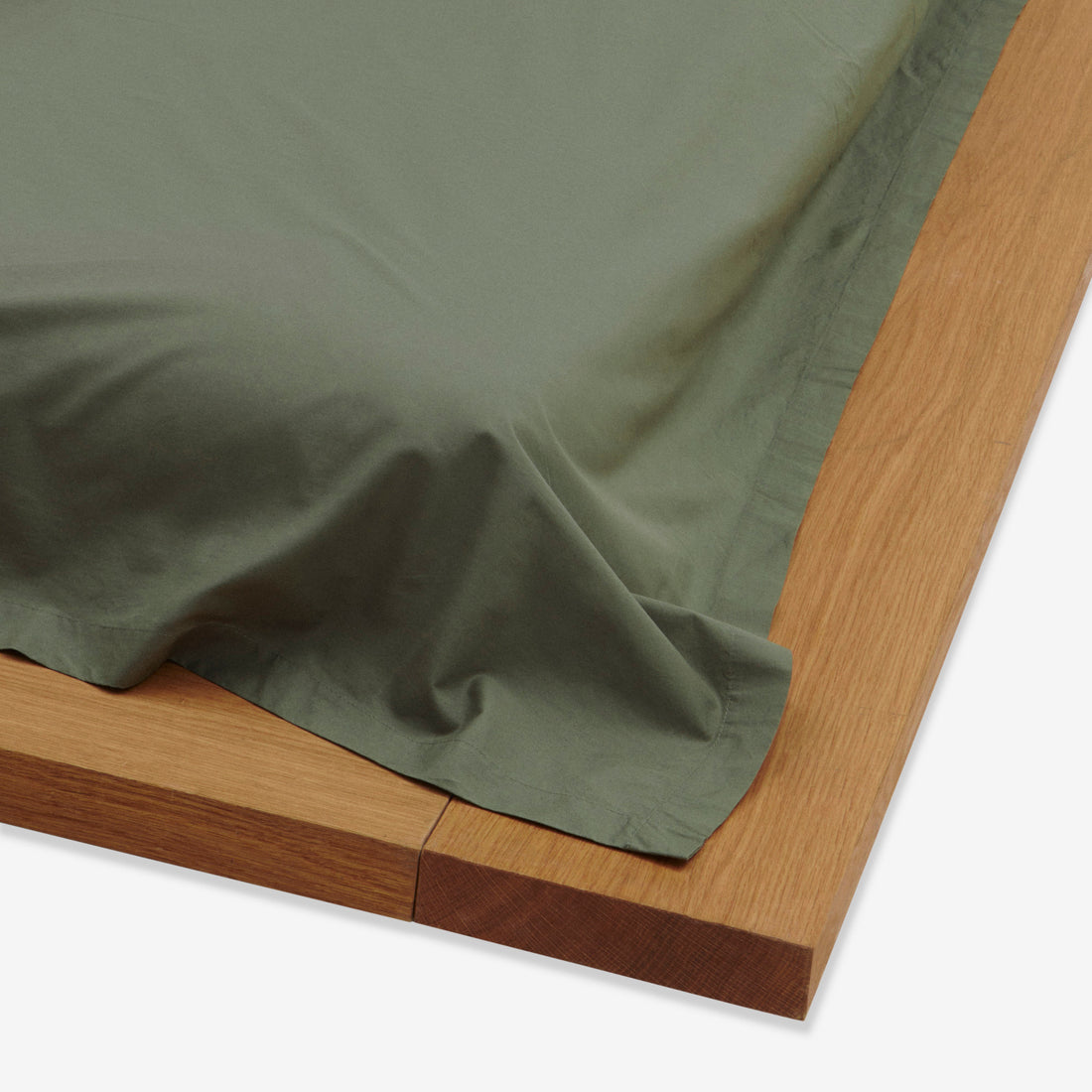 Percale Flat Sheet Olive Green Lifestyle