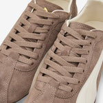 K-Street MA Suede Totally Taupe | Warm White