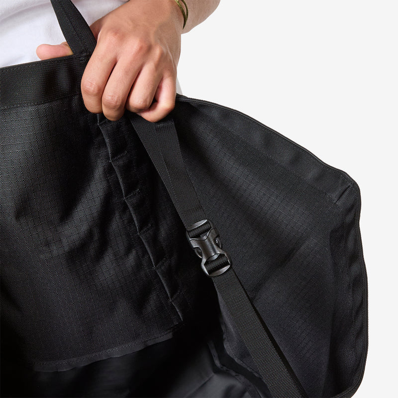 Black Hole Gear Tote Black | Black Bags