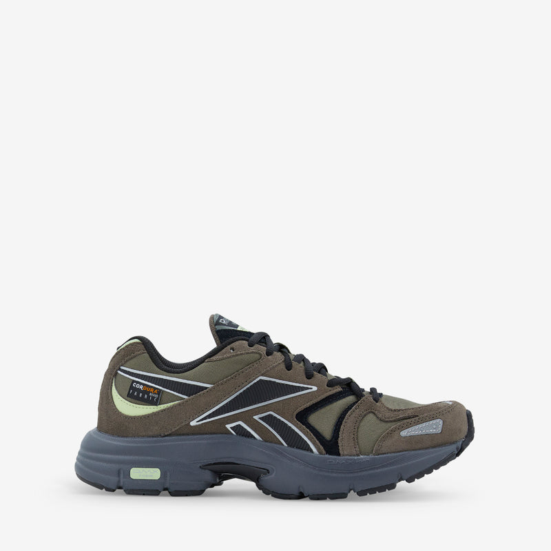 Premier Road Plus VI Grout Hunter Green Black Above The Clouds